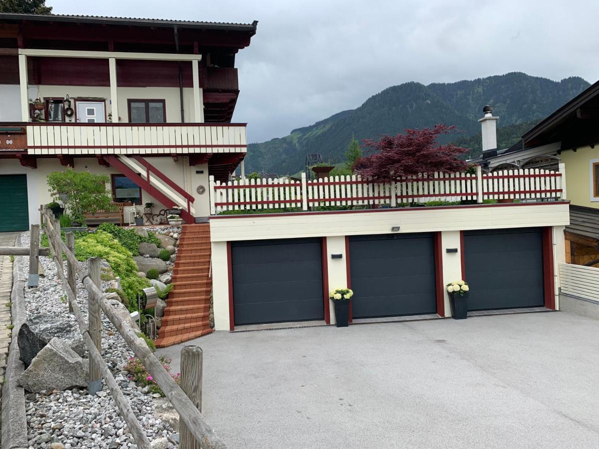 Appartement Holiday Maishofen Exterior foto